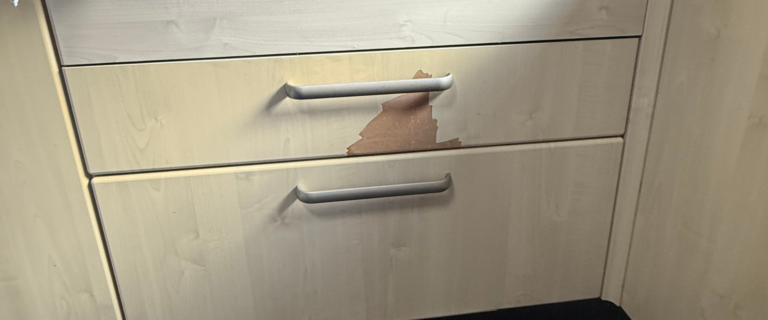 Einzelne Küchenfronten folieren