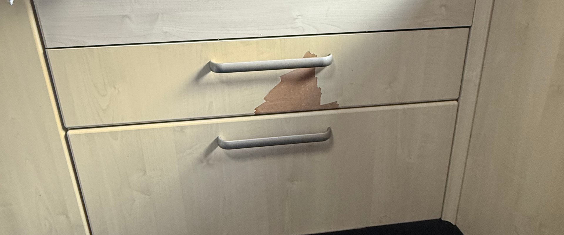 Einzelne Küchenfronten folieren