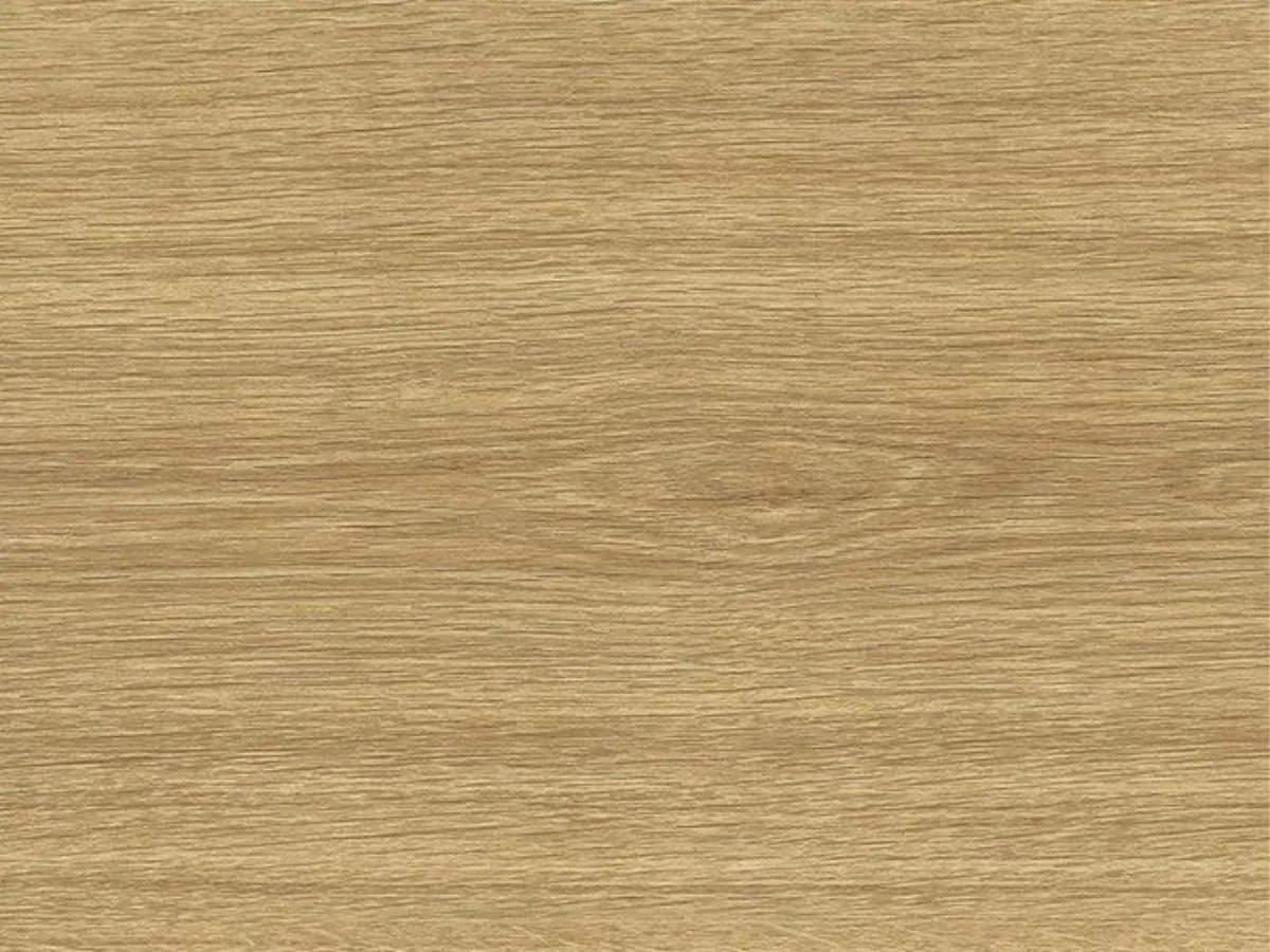 Holztreppe renovieren mit Holzoptik-Folie — warme Eichenmaserung mit matter Oberfläche von FOLLIX